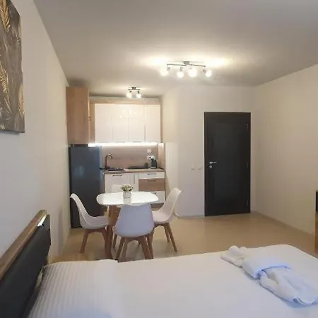Central Beach Ravda Apartments Apartmán *