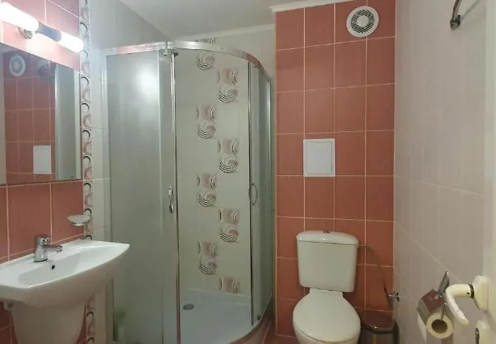 Central Beach Ravda Apartments