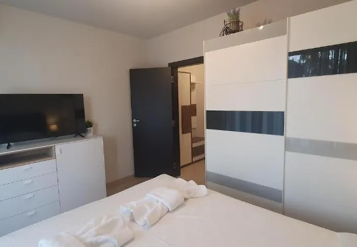 شقة Central Beach Ravda Apartments