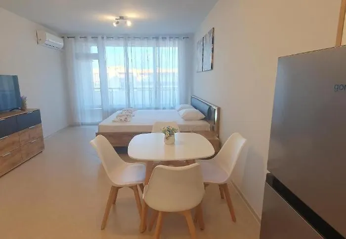 شقة Central Beach Ravda Apartments رافدا