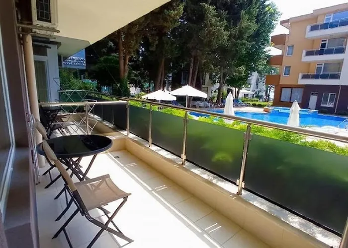 شقة Central Beach Ravda Apartments