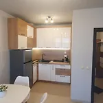 Central Beach Ravda Apartments Apartament