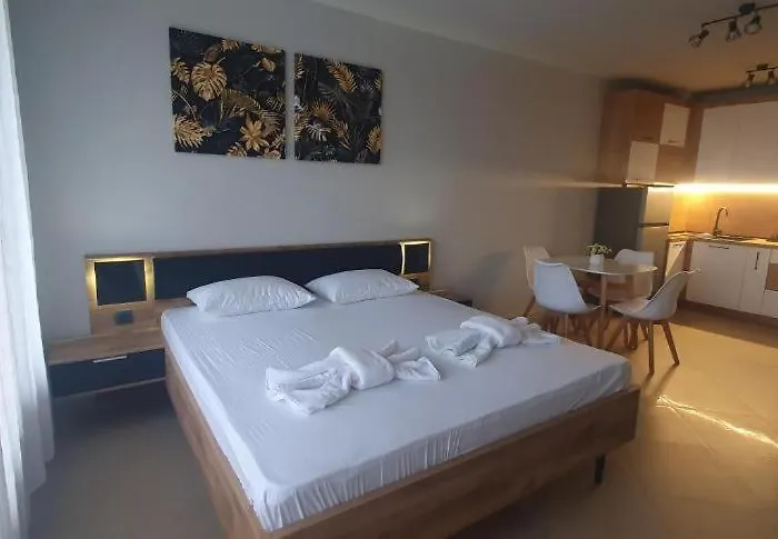 Central Beach Ravda Apartments Apartment