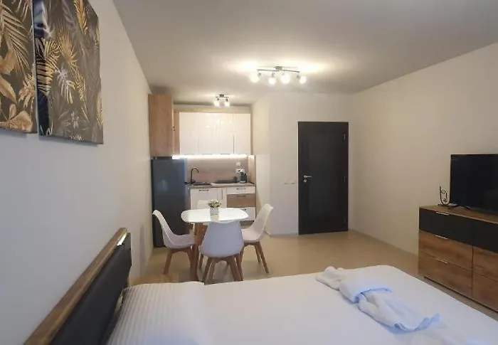 Central Beach Ravda Apartments Apartment *