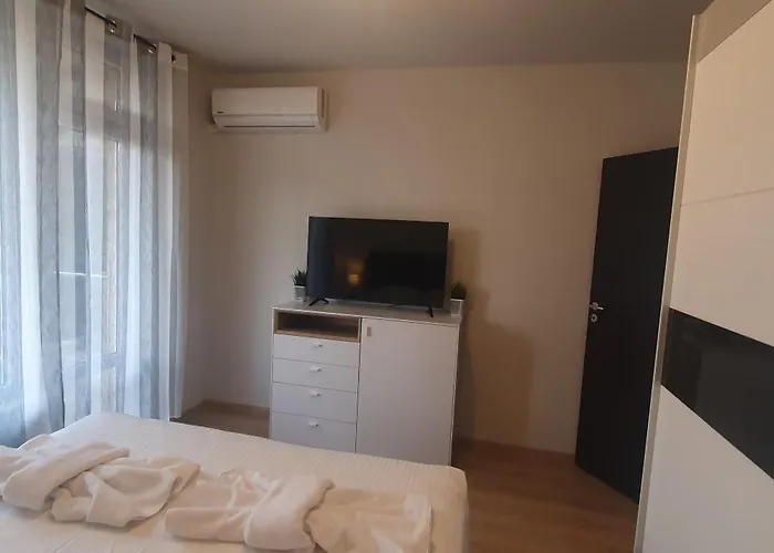 Central Beach Ravda Apartments * Ravda